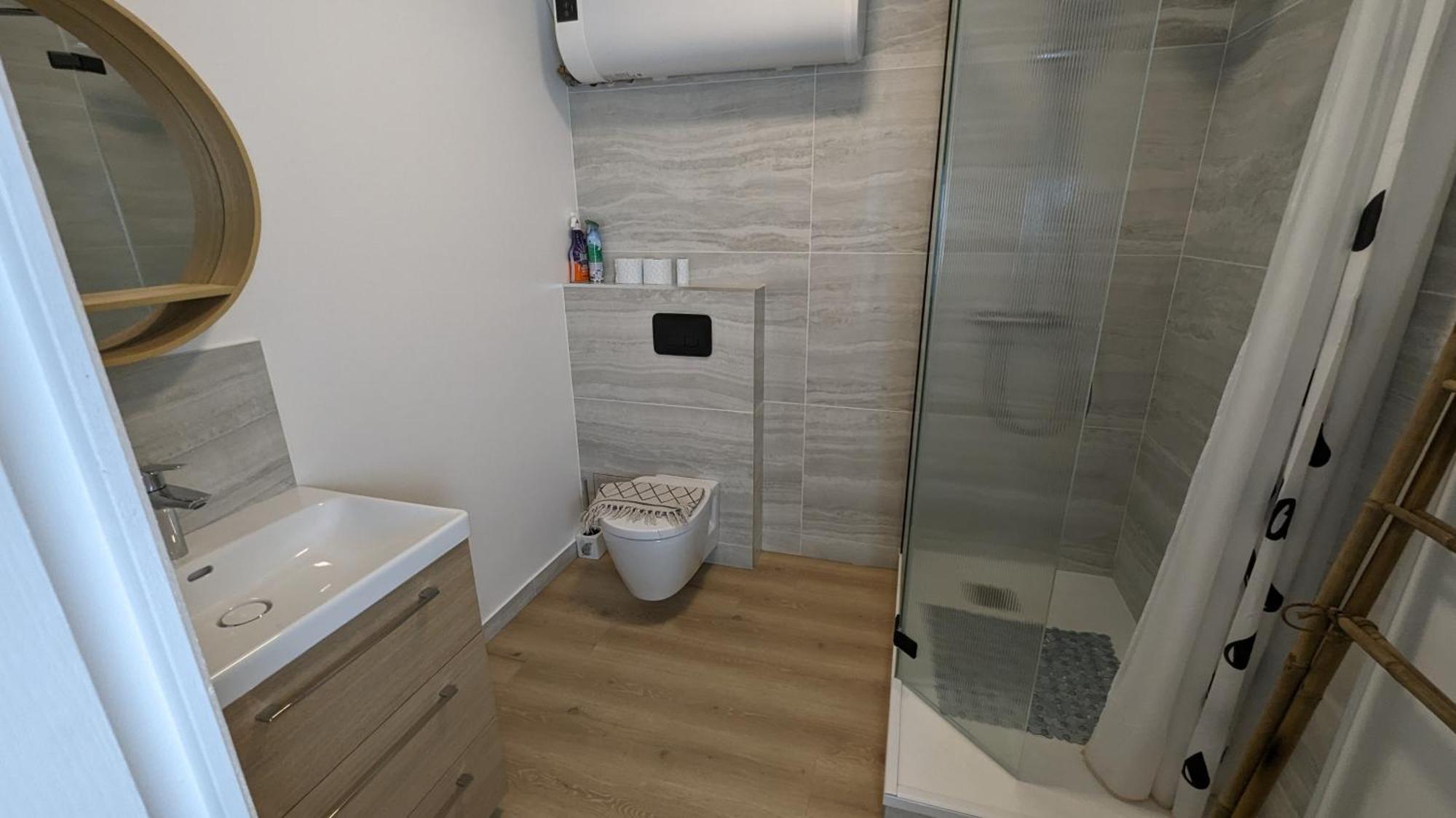 Mazel - Hypercentre - Parking Et Gare Proche - Wifi - Spacieux Et Moderne - Confort - Gere Par Prestazen'services Apartment Verdun-sur-Meuse